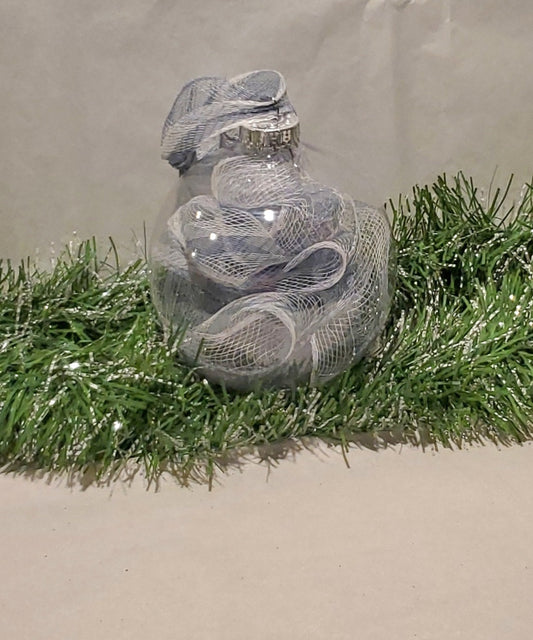 Gray/White Wave Ornament